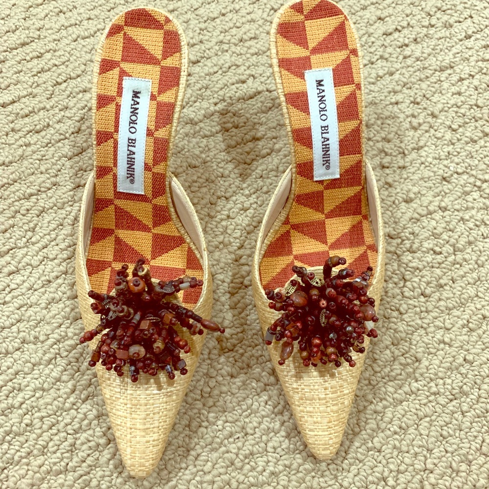 MANOLO BLAHNIK MULES